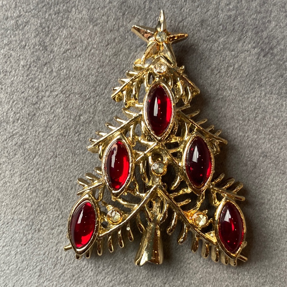 Stanley Gold and Red Gem Christmas Tree Brooch